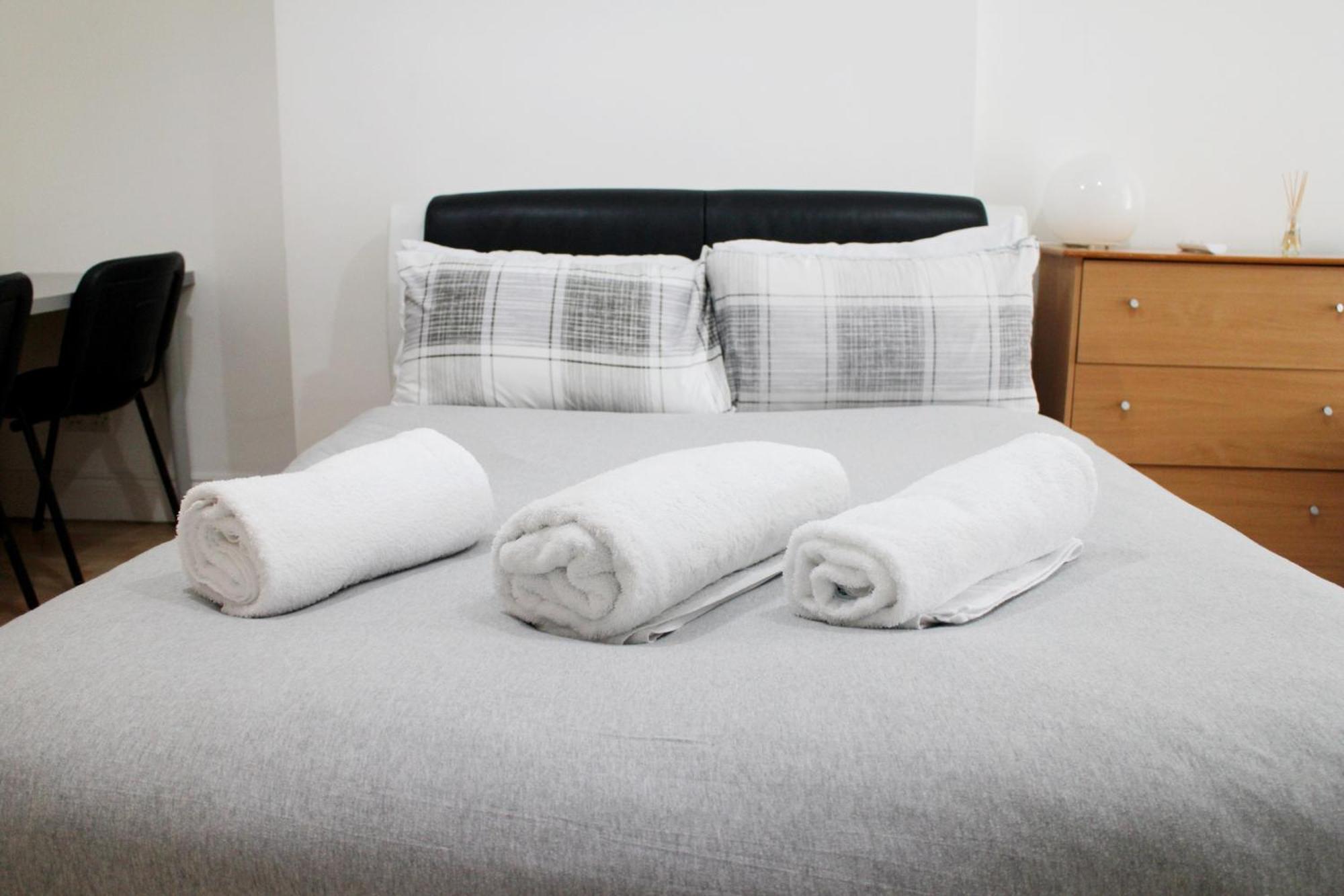 Large Studio Garden Flat On Golders Green Road Λονδίνο Εξωτερικό φωτογραφία