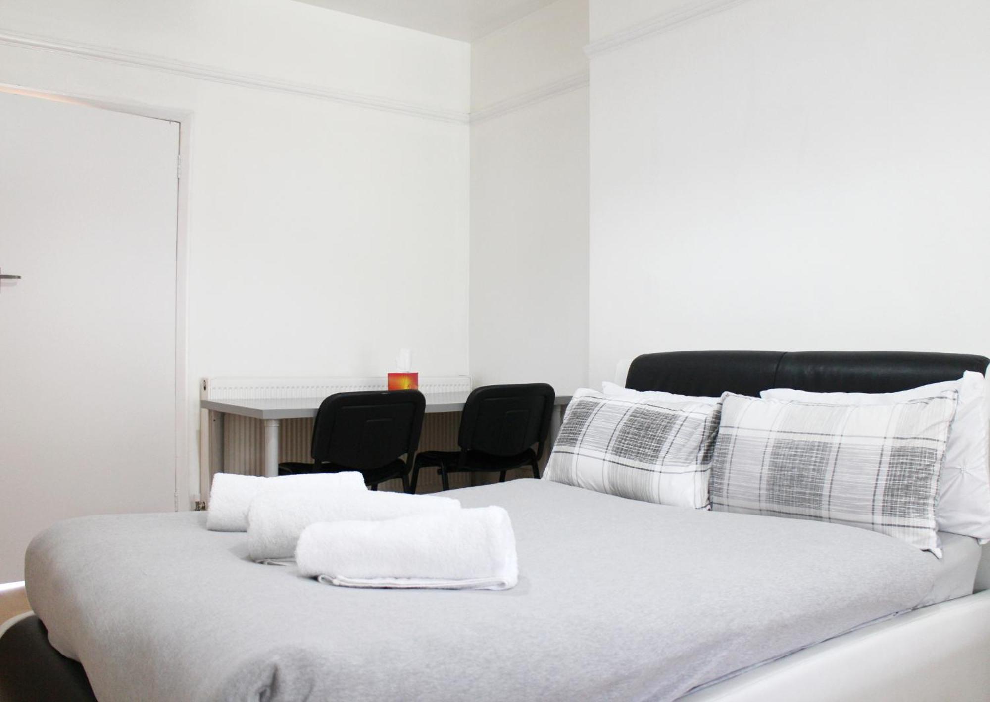 Large Studio Garden Flat On Golders Green Road Λονδίνο Εξωτερικό φωτογραφία
