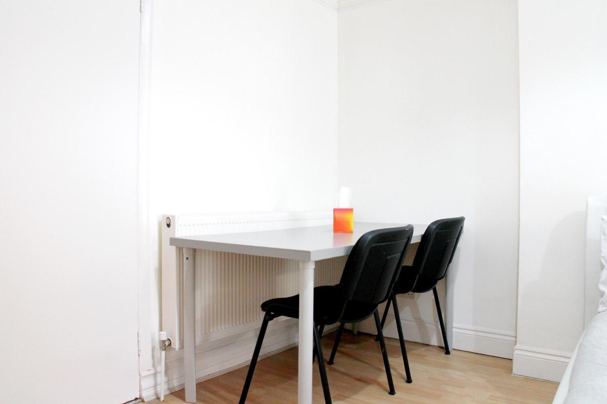 Large Studio Garden Flat On Golders Green Road Λονδίνο Εξωτερικό φωτογραφία
